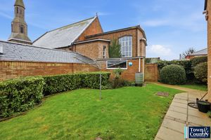 Richard Avenue - click for photo gallery